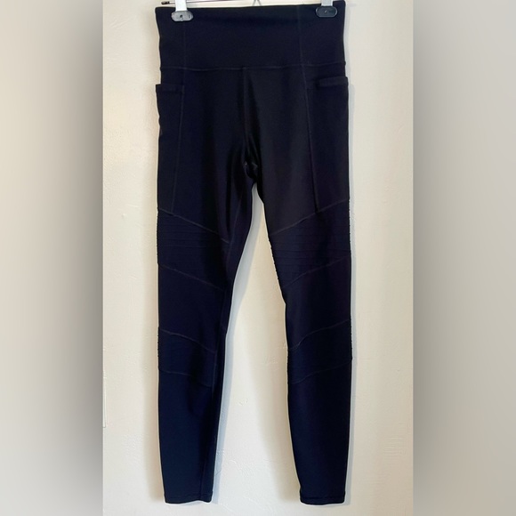 Athleta Black Stash Pocket Moto Tights Leggings - Small - Picture 2 of 4